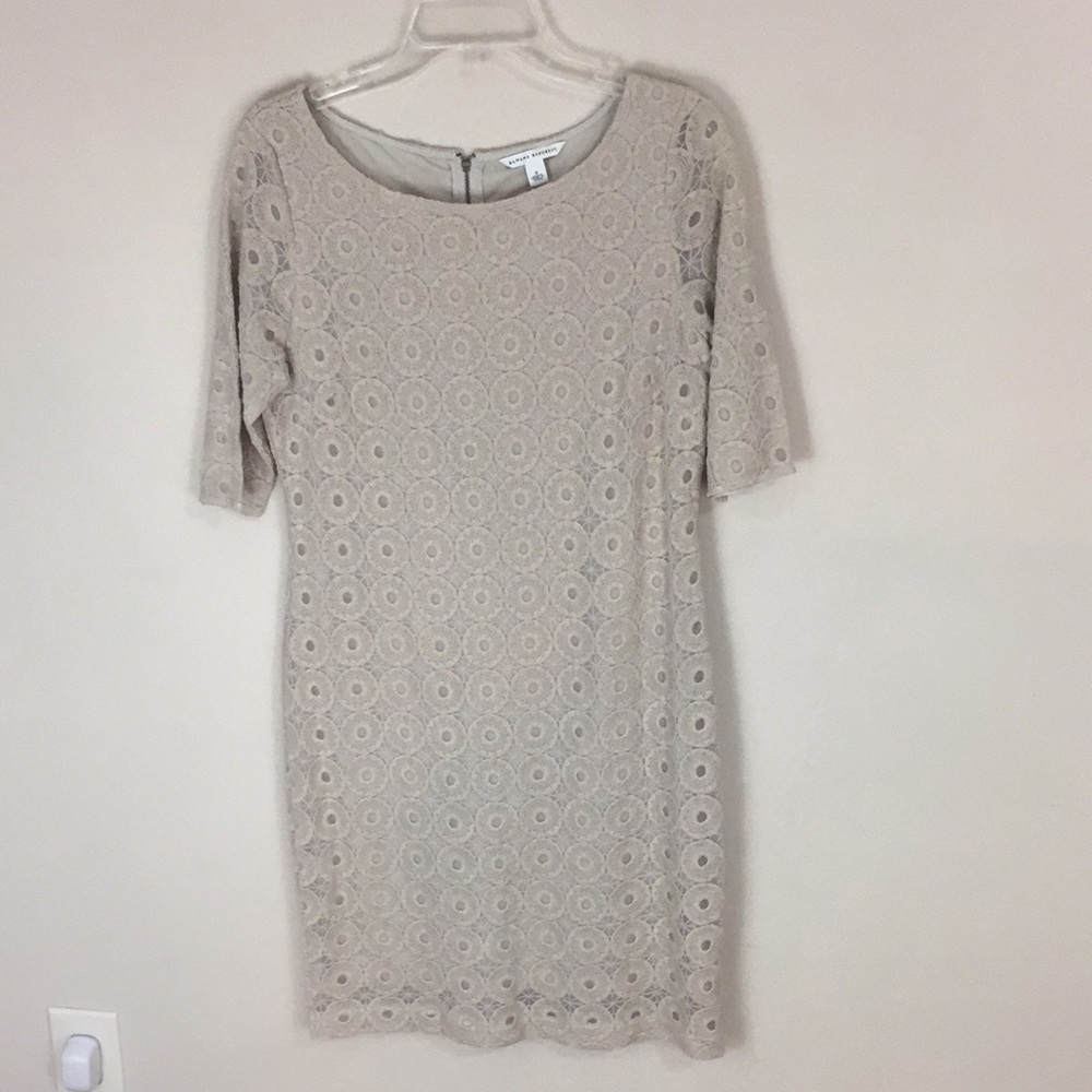 Banana Republic Cream/Tan Circular Lace  Sheath Dress Size 8